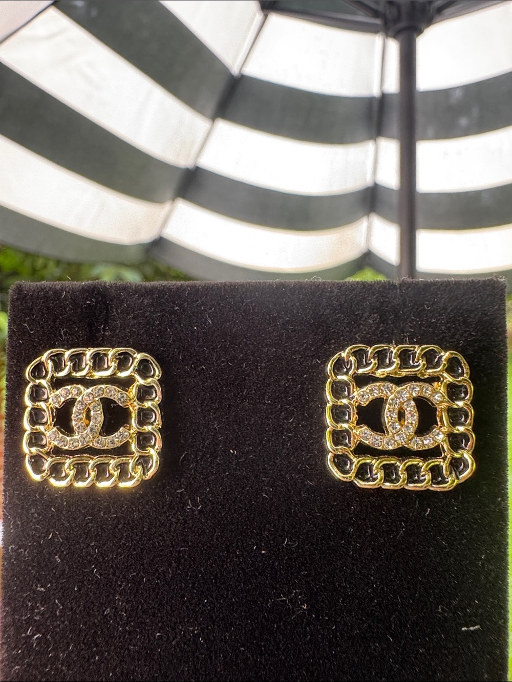 Earrings stud  Chain-Frame